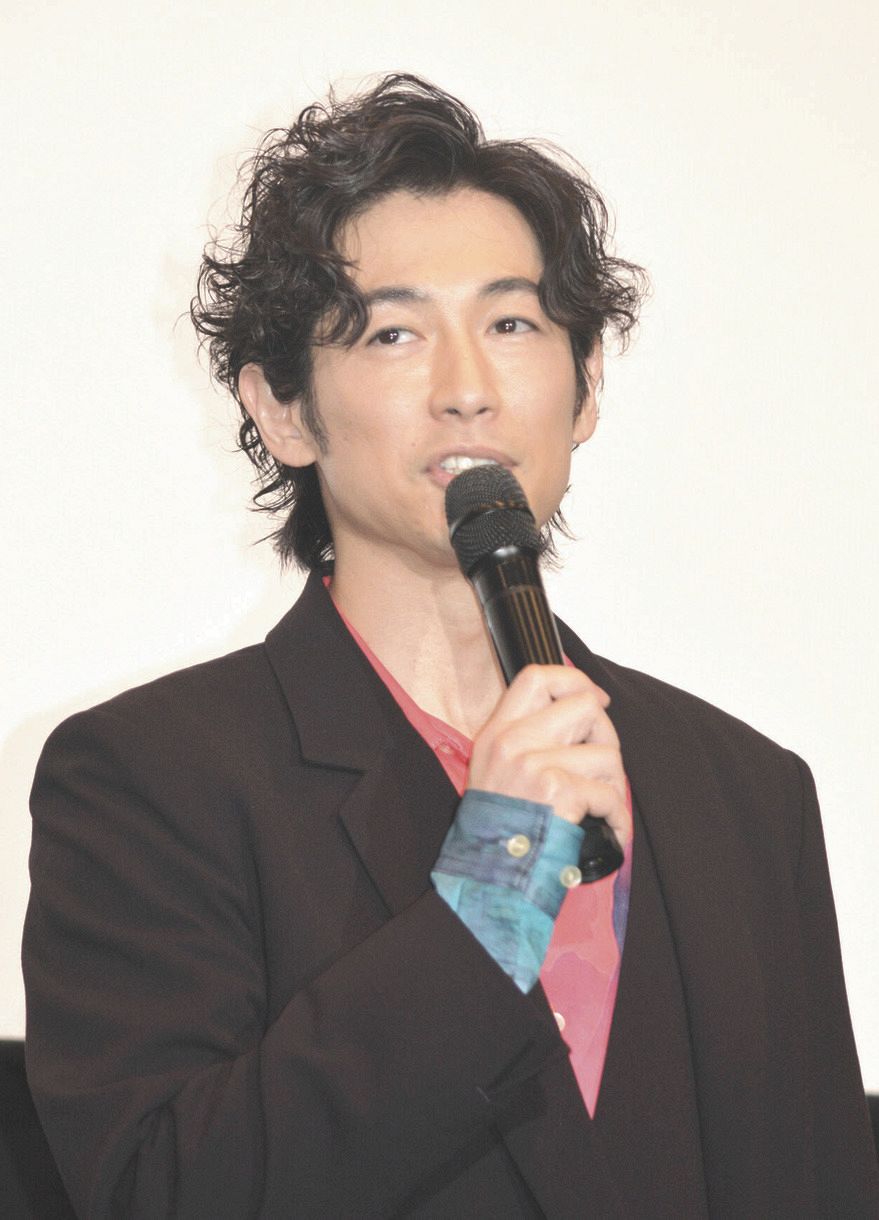 ディーン フジオカが新型コロナ回復 健康になって感慨深いです と笑顔で映画舞台あいさつ 中日スポーツ 東京中日スポーツ