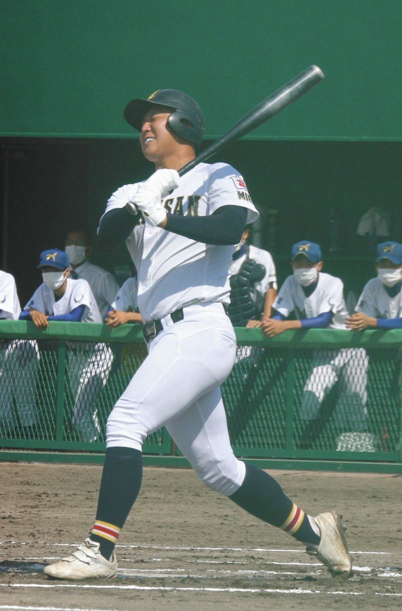 三重県　白山高校野球ユニフォーム　　下剋上球児 奇跡の甲子園から5年、リアル「下剋上球児」たちの今 白山高校