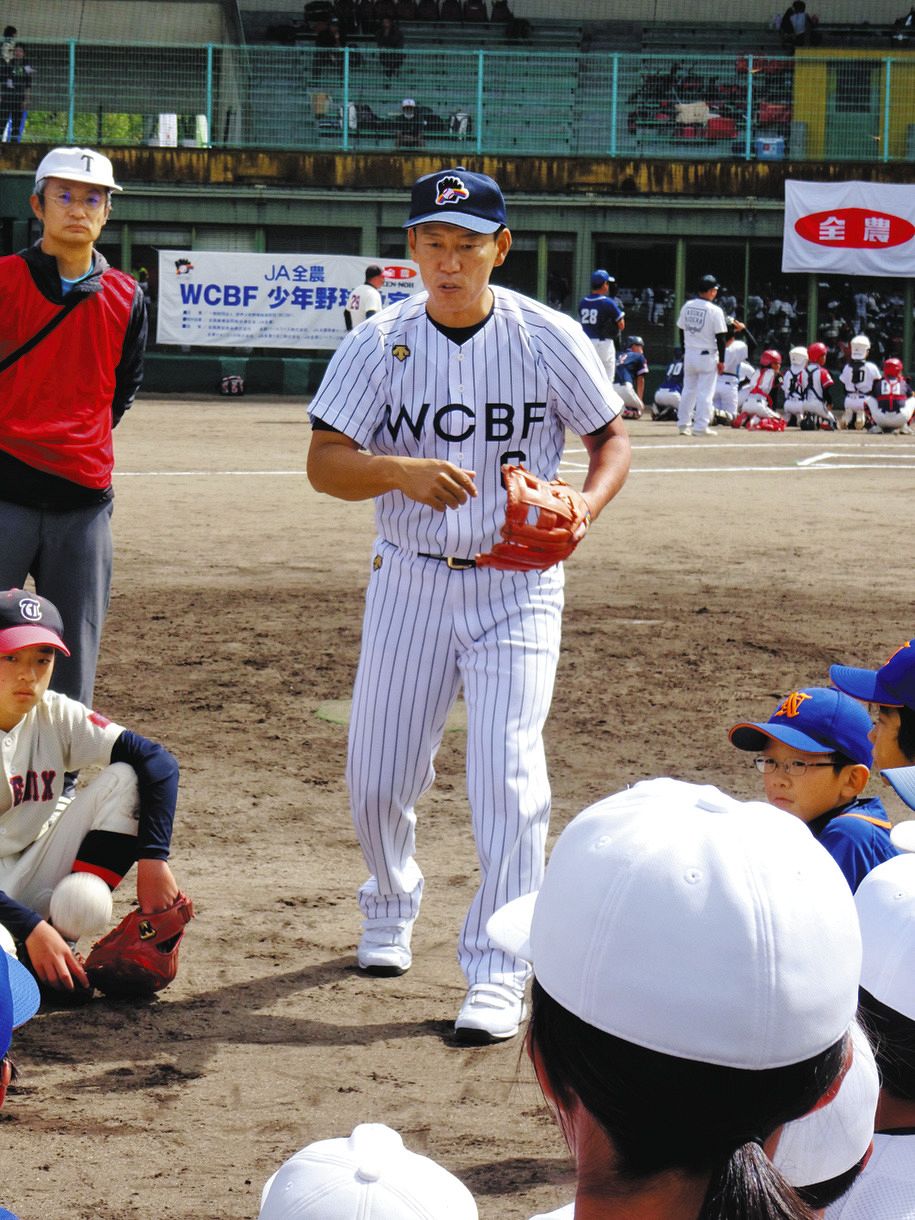 侍ジャパン・井端弘和 新監督の背番号は「89」が有力、王貞治