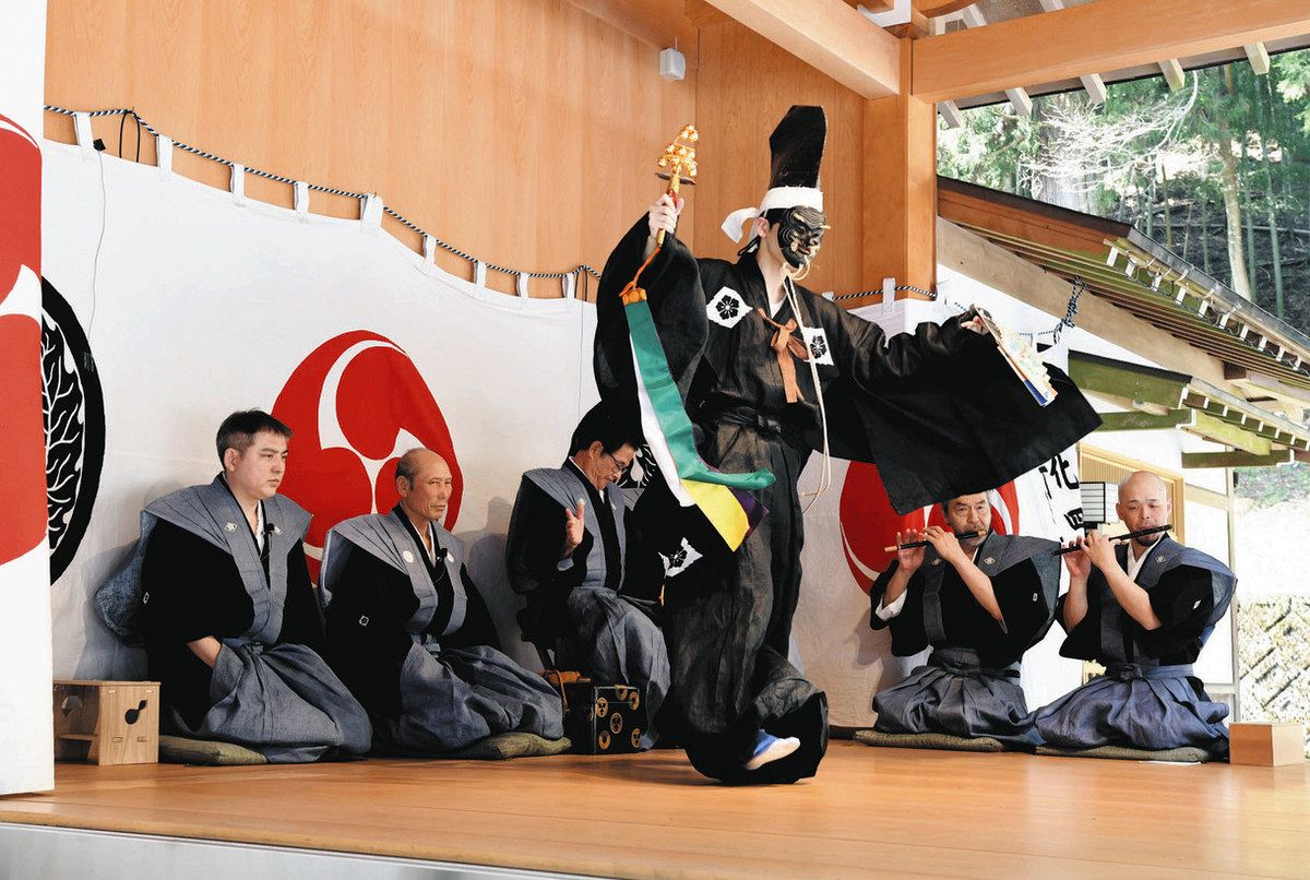 後継者不足乗り越え、本巣で能・狂言の奉納上演：中日新聞Web
