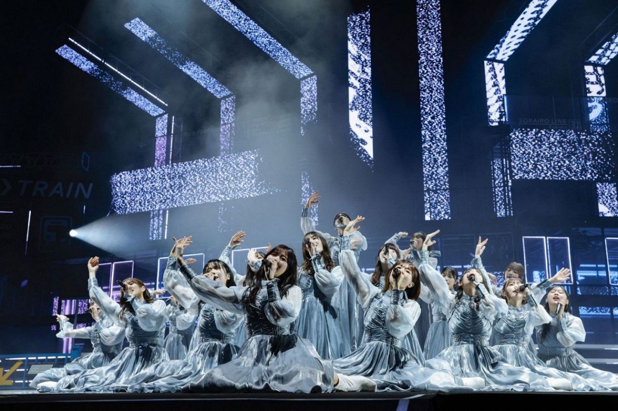 日向坂46、サンタに〝変身〟し熱唱 全国ツアー最終公演 佐々木 日向坂