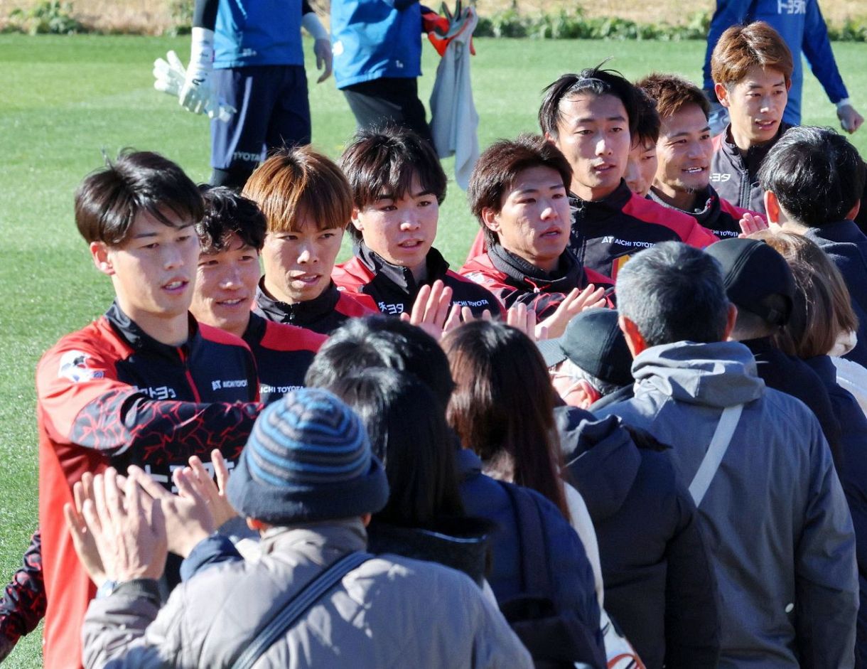 ◇名古屋グランパス 1月9日の公開練習【フォトギャラリー】：中日