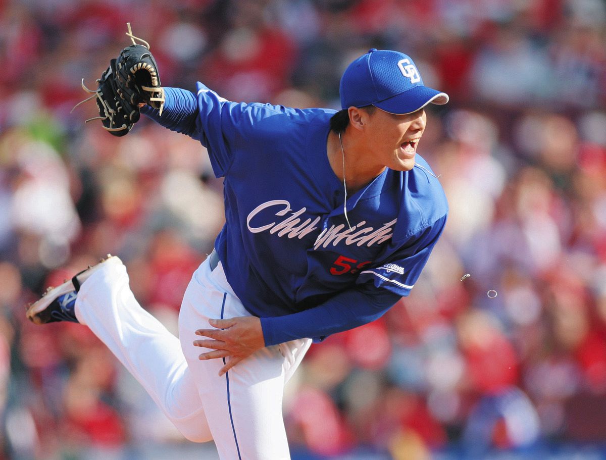 中日・斎藤綱記、ネックレスも吹き飛ぶ力投で満塁ピンチしのぐ 中日・斎藤綱記、ネックレスも吹き飛ぶ力投で満塁ピンチしのぐ