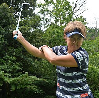 ドリル １９ 家でも練習場でもｏｋ 突っ込みの矯正になります 中日スポーツ 東京中日スポーツ