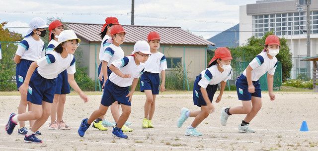 短距離のコツ 児童学ぶ 高浜小 日刊県民福井web