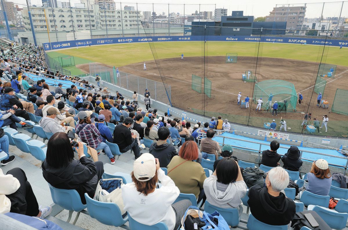 秋季 キャンプ 中 日