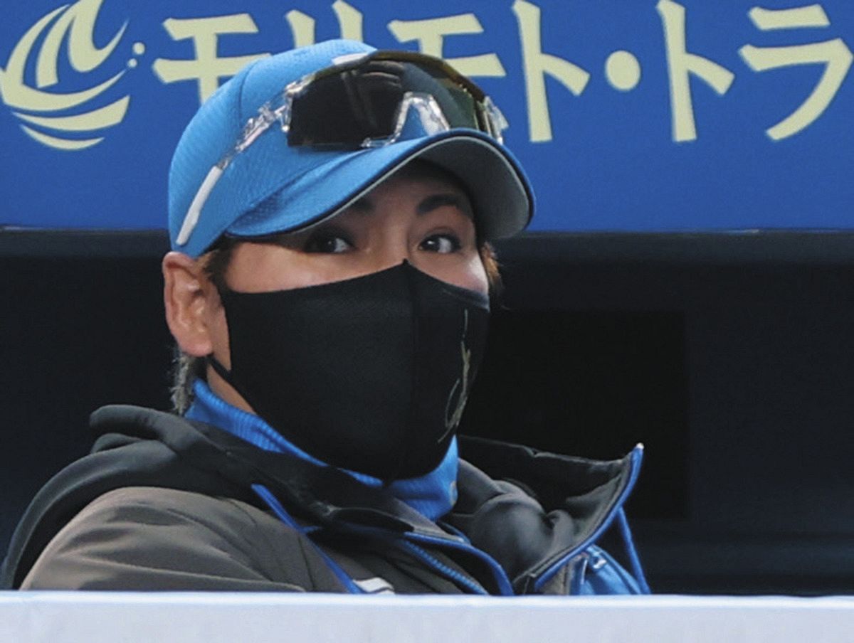 日本ハム・新庄剛志監督、中日・井上監督に「いいぞ～同級生 