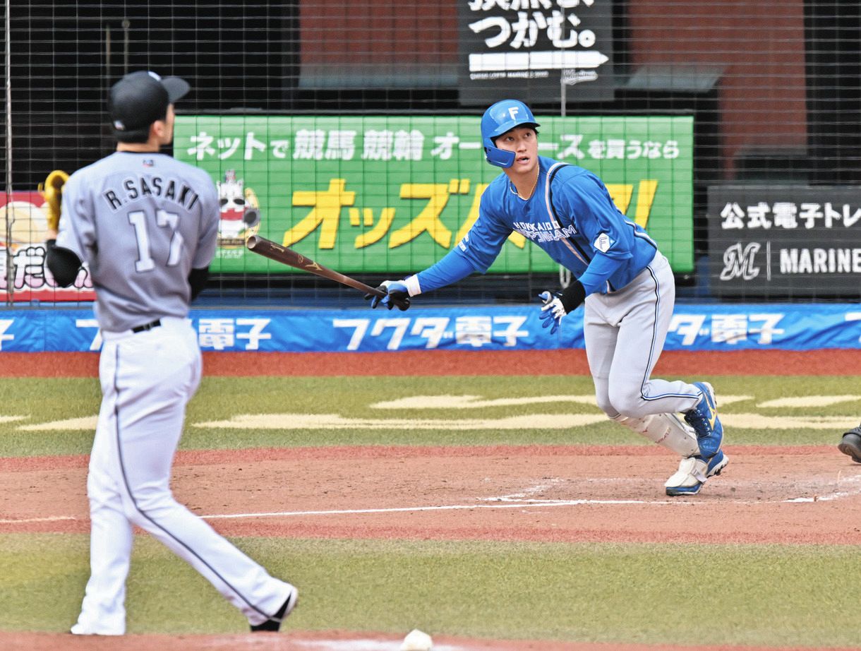 佐々木朗希投手 17イニング連続無安打&52者連続アウト達成記念フォトパネル 佐々木朗希投手 17イニング連続無安打&52者連続アウト達成記念フォト