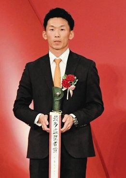 ロッテ・高部瑛斗が『44個』で“盗塁王”の初タイトル獲得「チーム ロッテ・高部瑛斗が『44個』で“盗塁王”の初タイトル獲得「チーム