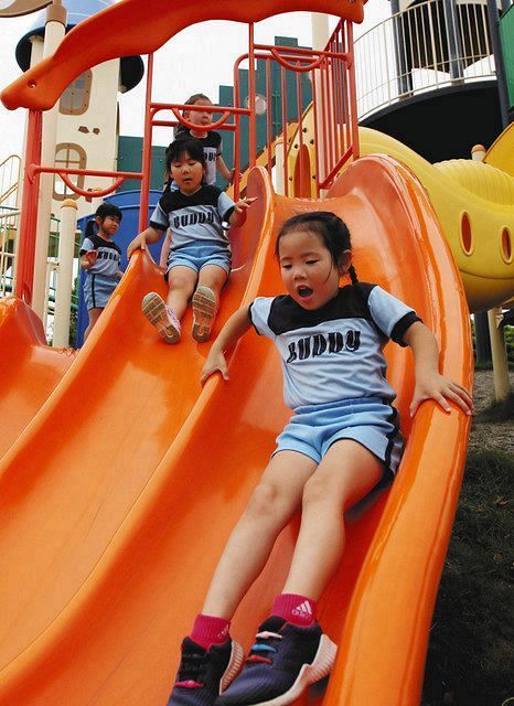 遊具解禁 子どもたちの笑顔 公園に戻る 中日新聞しずおかweb