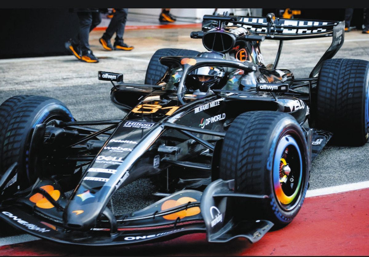 F1公式テスト第4日】アストンマーティン「AMR26」ようやくコースイン