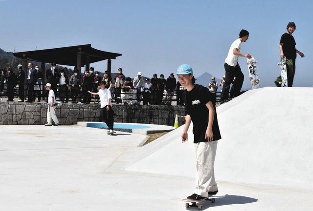 若者好みスポレク施設 おおいにオープン スケボーや３人制バスケ満喫を 日刊県民福井web