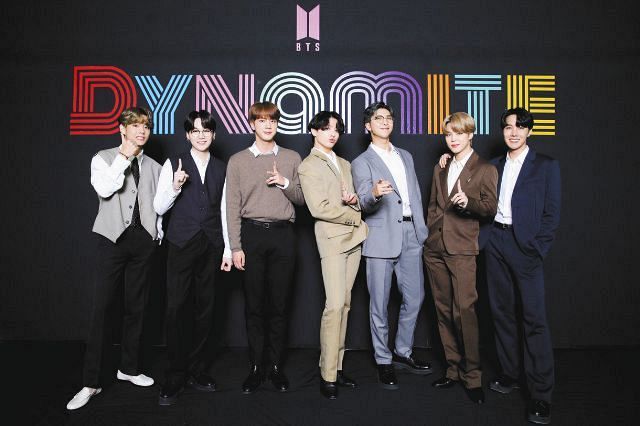 BTS「Dynamite」米ビルボードチャート1位、韓国人初、アジア人としては