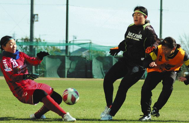 全日本大学女子サッカーあす準決勝 初優勝目指す静産大 中日新聞しずおかweb