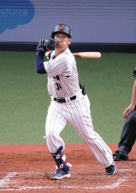 侍ジャパン】”メジャー組祭”大トリ・吉田正尚は適時二塁打 本人は2三振