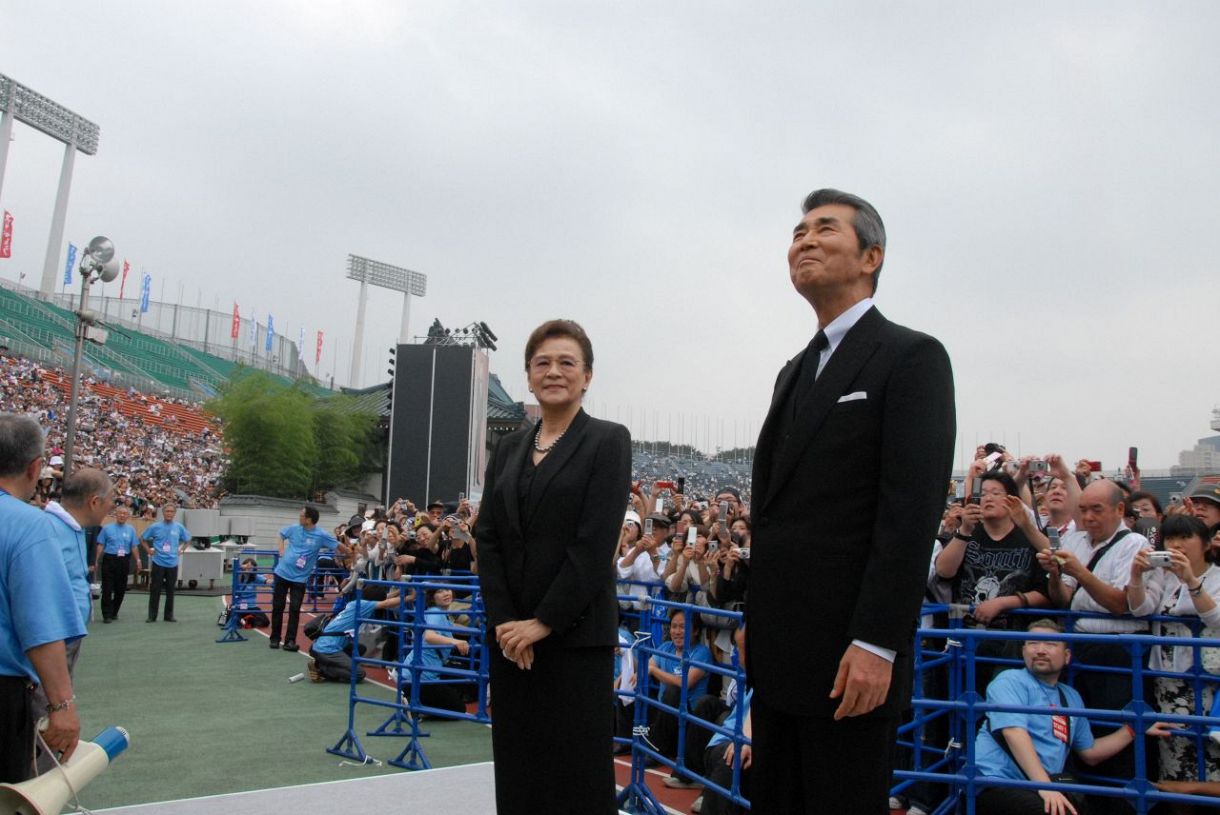 石原まき子・石原プロ会長、渡哲也さん死去後初のコメント 「全てを