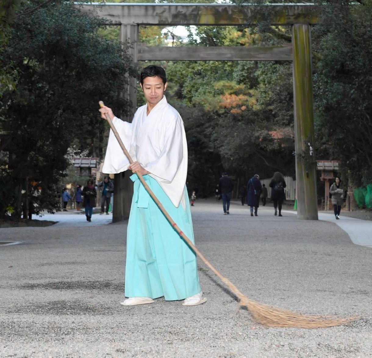 お仕事 しごと ファイル 神職 しんしょく 神 かみ さまと人々結 ひとびとむす ぶ 中日新聞web