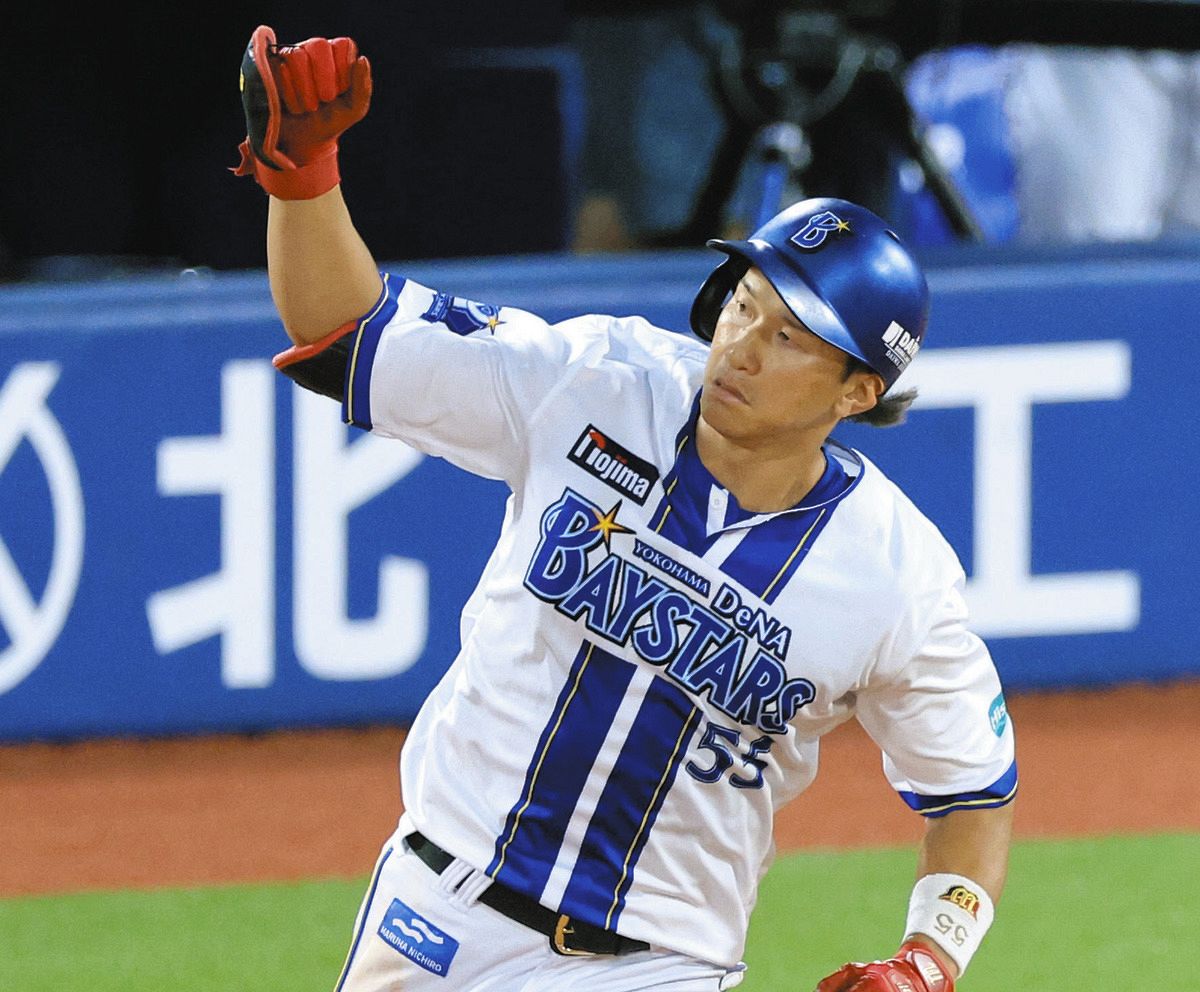 DeNA・井上絢登、連夜の「グッドなスイング」で勝ち越し2号ソロ 両腕を