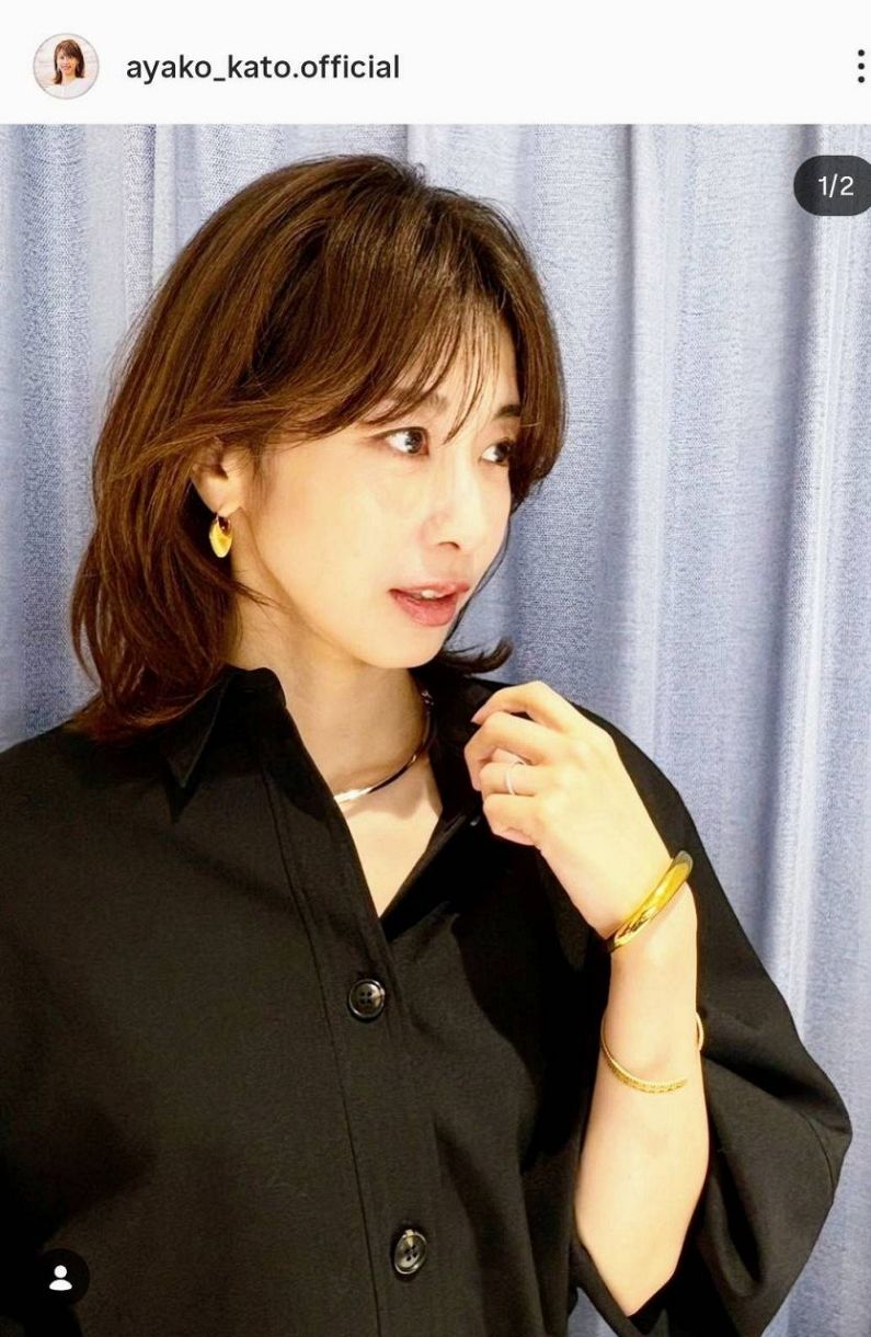 加藤綾子アナ着用　パンジープリントスカーフネックブラウス　38 f_08513104.jpg