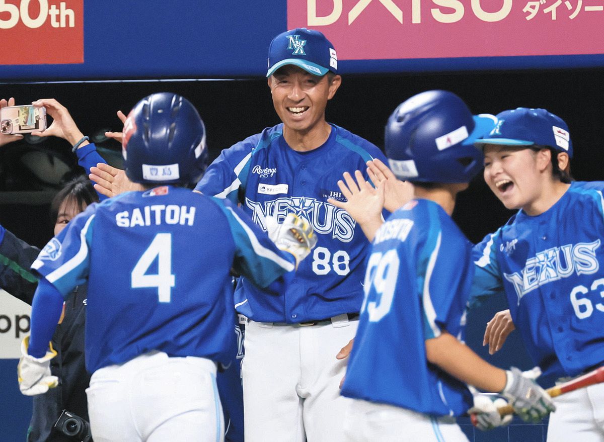父が戦った球場で、父と同じ監督の立場に「感慨深い」 女子硬式野球