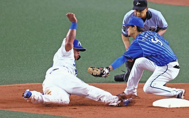 108キロの中日・ビシエドが”ビックリ仰天”の今季初盗塁 追加