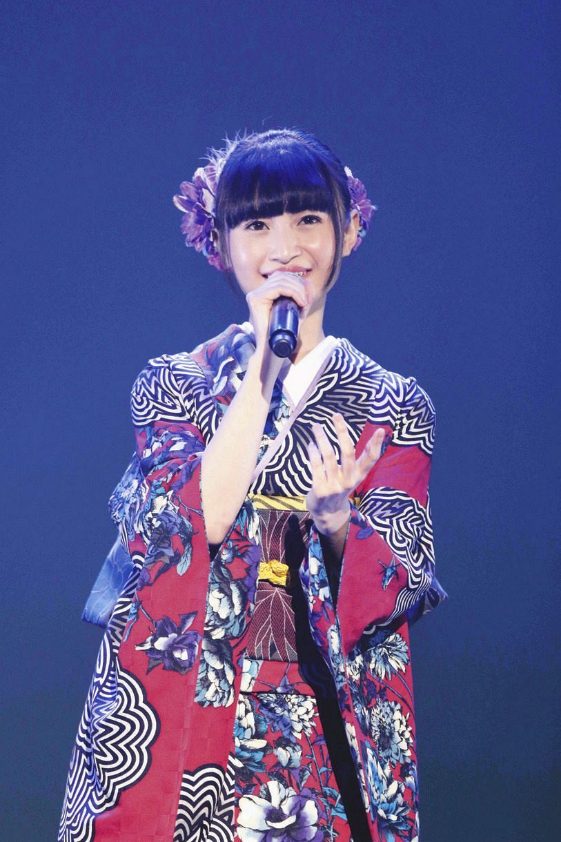 グラビアもできる演歌歌手 望月琉叶が初ソロコンサート 2枚目シングル 面影 未練橋 を初披露 中日スポーツ 東京中日スポーツ グラビアもできる演歌歌手 望月琉叶が初ソロコンサート 2枚目シングル 面影 未練橋 を初披露 中日スポーツ 東京中日スポーツ