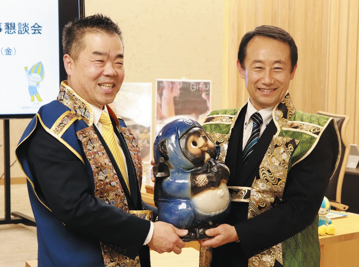 シカにとって県境はない、共同で」伊吹山で捕獲、モデル事業着手へ シカにとって県境はない、共同で」伊吹山で捕獲、モデル事業着手へ