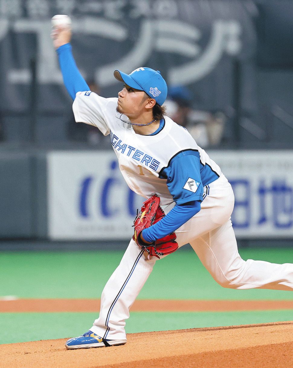 日本ハム 唯一の未発表 開幕投手は誰だ 伊藤か河野か上沢か ビッグボスの決断は 中日スポーツ 東京中日スポーツ