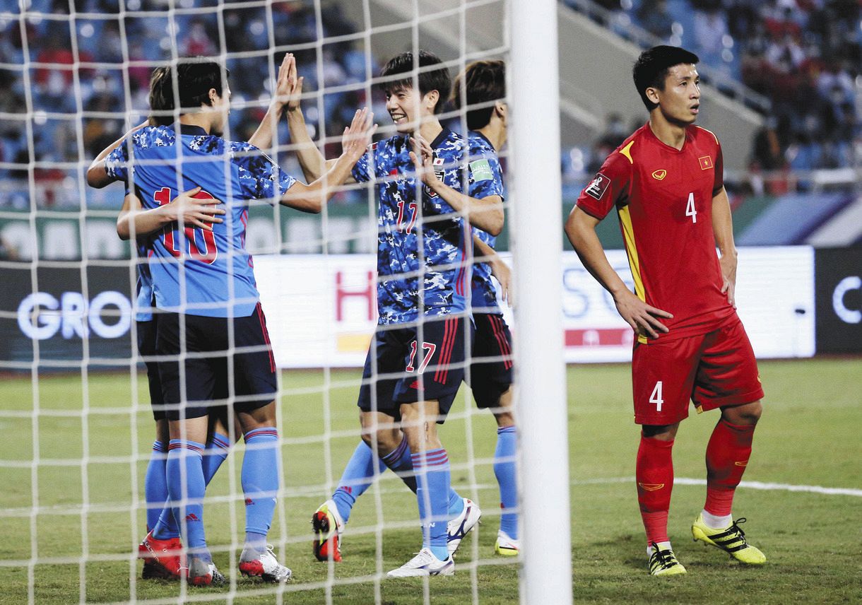 日本代表 ベトナムに1 0辛勝 伊東純也のゴールを守り2位豪州と勝ち点差1 サッカーw杯アジア最終予選 中日スポーツ 東京中日スポーツ