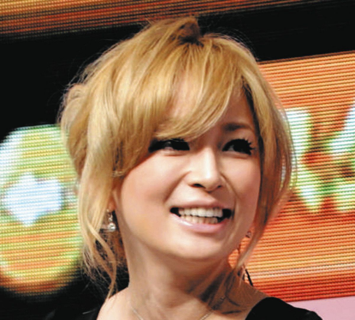 浜崎あゆみ、レコ大特別賞の舞台裏の写真が反響「みんなのおひめさま 
