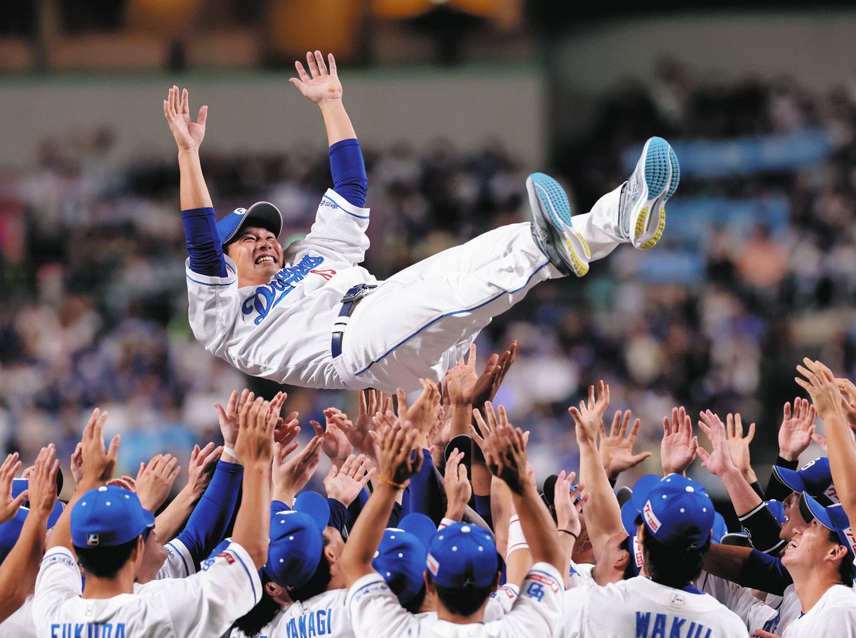 写真特集】中日引退セレモニー 堂上、大野奨、福田、谷元の涙と