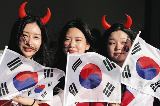 写真 韓国の美女サポーター 中日スポーツ 東京中日スポーツ