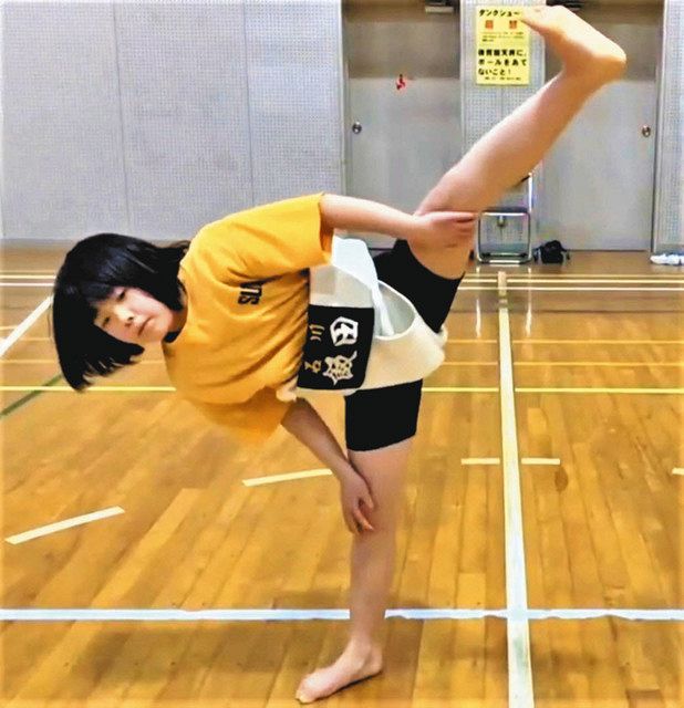 珠洲の小４女子 奥野さん 四股踏んで 全国優秀賞 毎日練習で１５０回以上 足高く上げられた 北陸中日新聞web