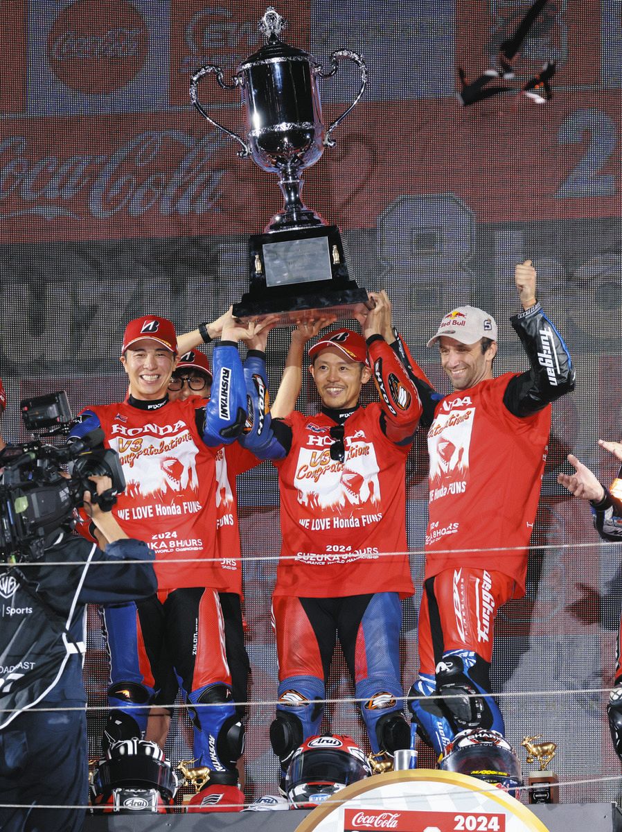 写真特集】鈴鹿8耐決勝、ホンダ勢が3年連続で優勝 過去最多の220周を