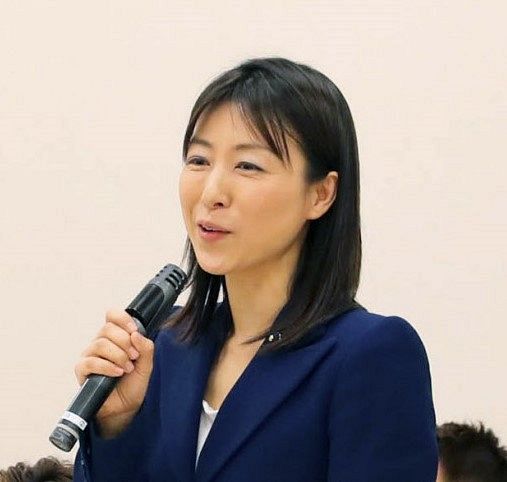 塩村あやか議員 インターフォン鳴ったけど誰もいない 三原じゅん子副大臣が即座に注意呼びかけ 中日スポーツ 東京中日スポーツ