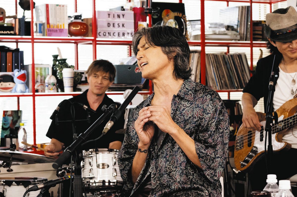 B'z 稲葉浩二　CD 30枚セット　まとめて　大量　貴重　邦楽　ロック　ビーズ ☆CD LOOSE *B'z(Bz) 稲葉浩志/松本孝弘 全13曲(spirit loose