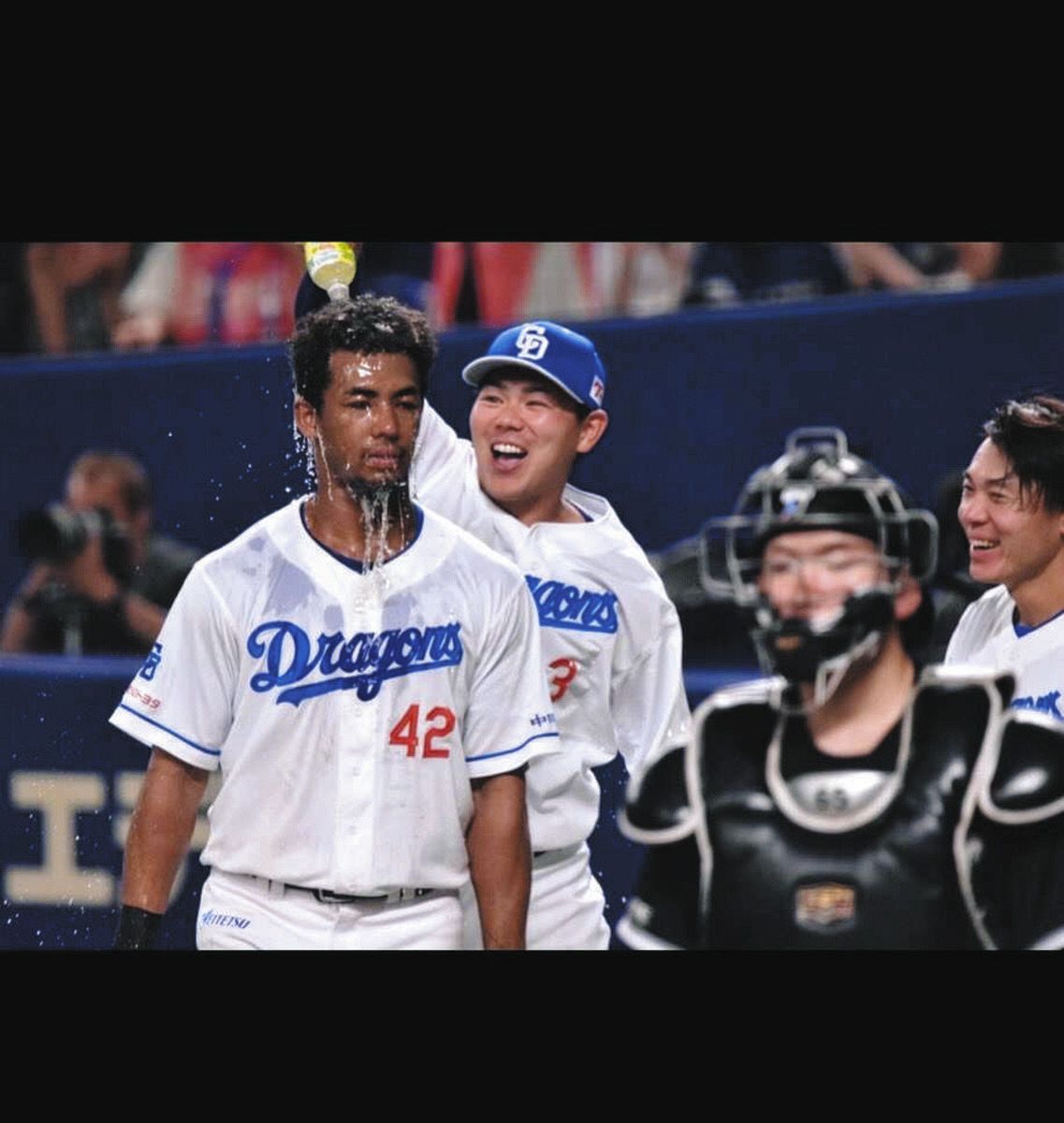 yDz YouTube>2{ ->摜>3 