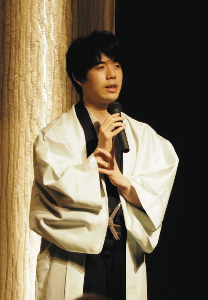 藤井聡太、「八冠」254日目で七冠後退 タイトル23戦目で初の