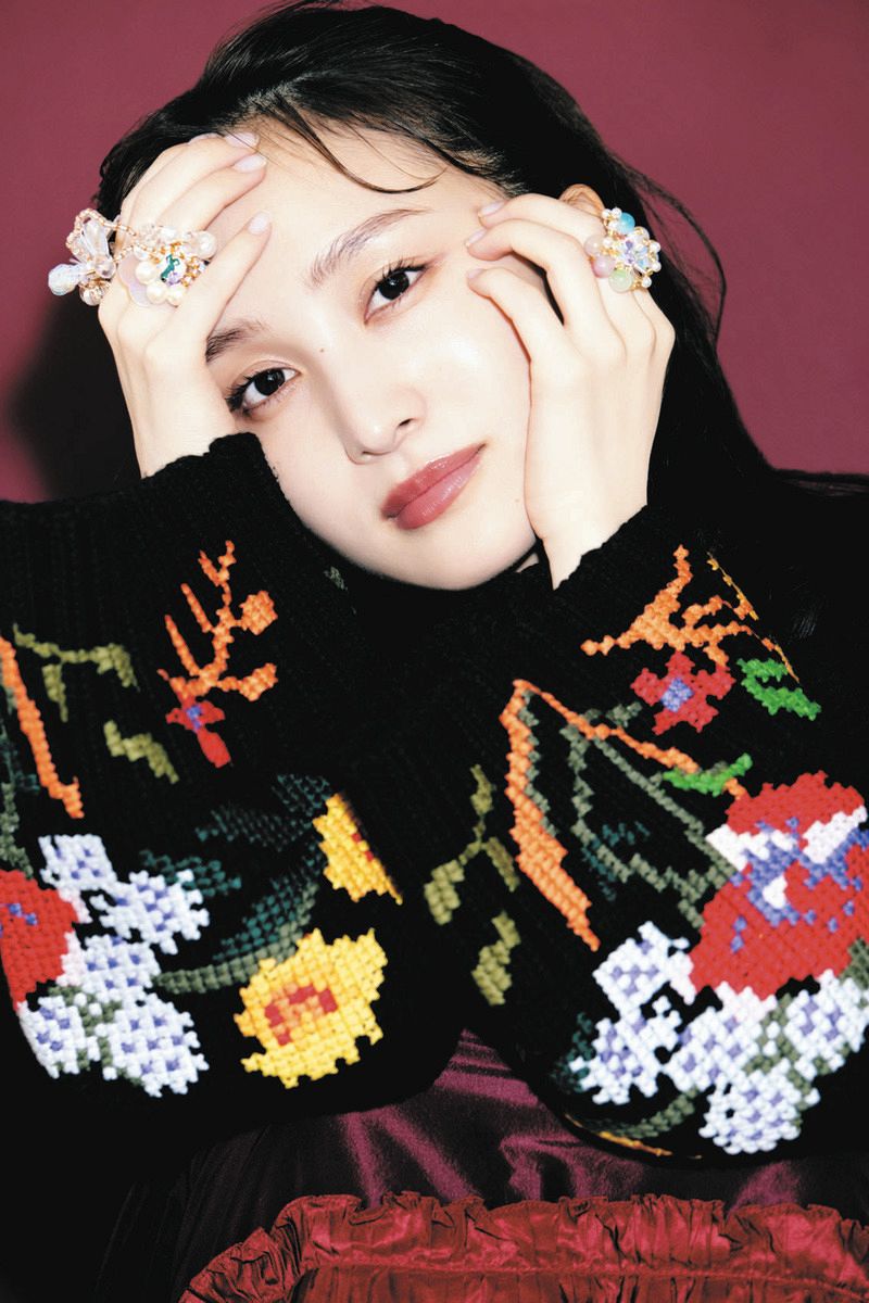 ももいろクローバーZ 百田夏菜子　有馬記念（水筒・アクリルスタンド） ももいろクローバーZ 百田夏菜子 有馬記念（水筒・アクリル