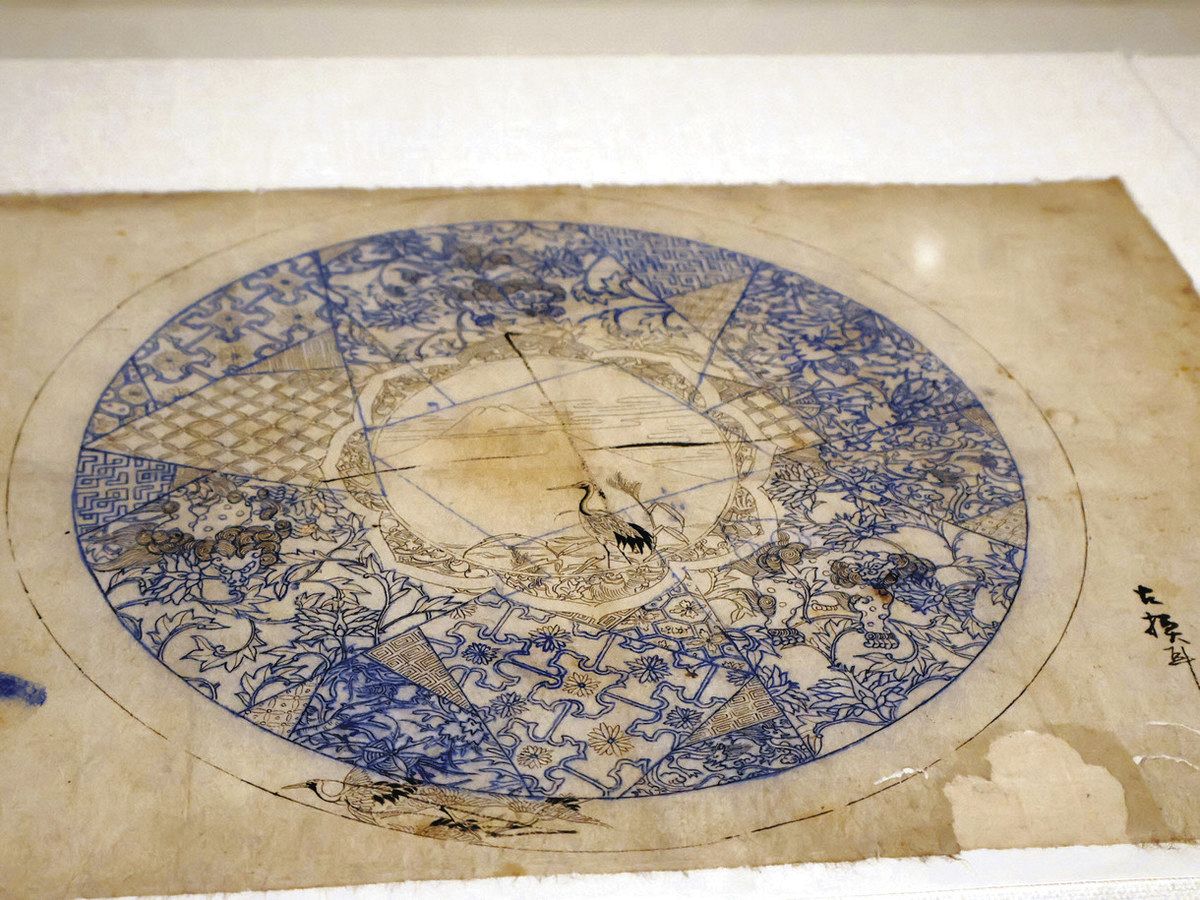 歴史たどる七宝焼資料 あま市で明治の下絵など展示：中日新聞Web