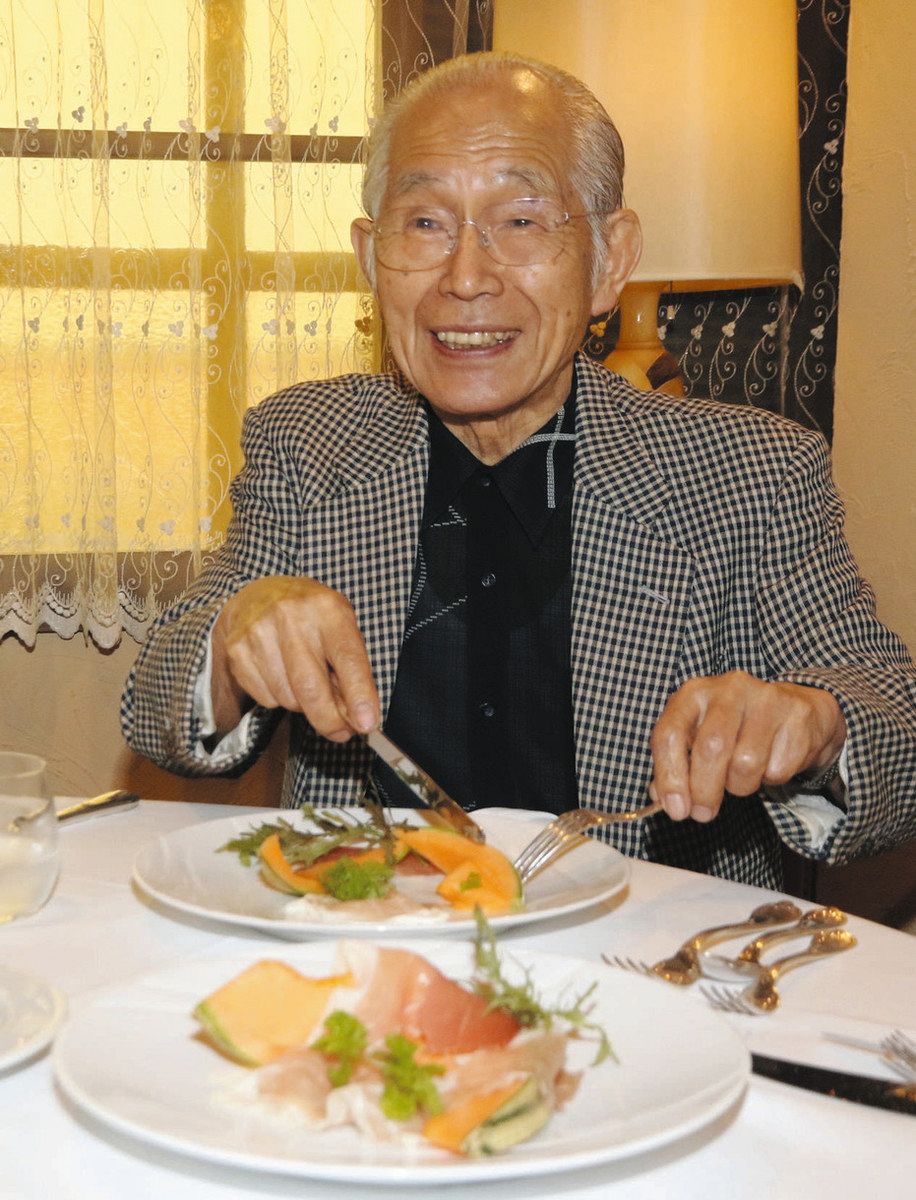 創作の「原点」留め置く場、イタリア料理店「エスト」 彫刻家山本眞輔