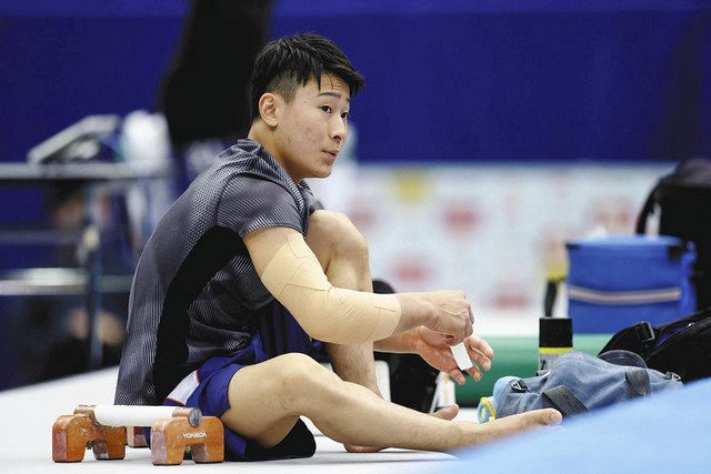 両肘靱帯損傷 右肘は剥離骨折も 18歳の北園丈琉 元気な姿 ここに立つことができてうれしい Nhk杯体操 中日スポーツ 東京中日スポーツ 両肘靱帯損傷 右肘は剥離骨折も 18歳の北園丈琉 元気な姿 ここに立つことができてうれしい Nhk杯体操 中日スポーツ 東京中日スポーツ