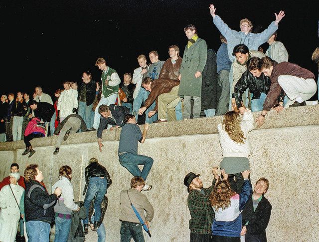 週のはじめに考える 東西の壁崩壊の果てに：中日新聞Web