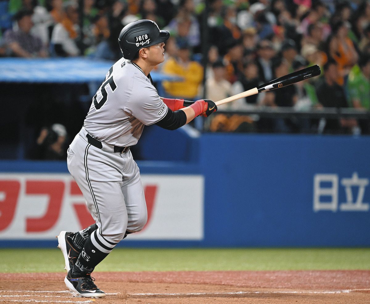 巨人】岡本和真、今季初の1試合2発 4回に勝ち越し2ラン