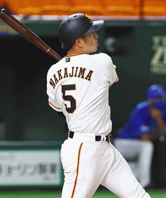 巨人 中島 ウィーラーに負けん 2点ビハインドで今季1号 しっかり打ち返せた 中日スポーツ 東京中日スポーツ