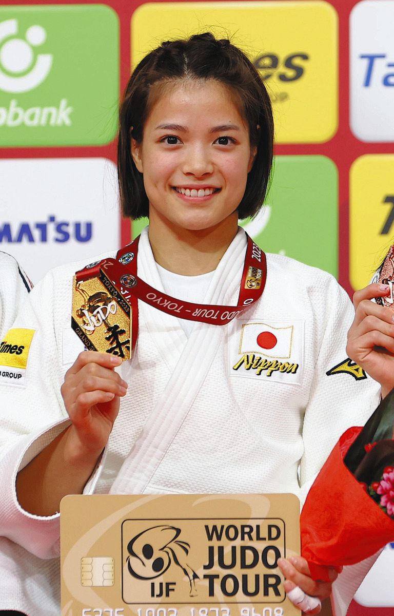 Amazon.co.jp: 阿部詩選手 直筆サイン入り帯 勝ち飯