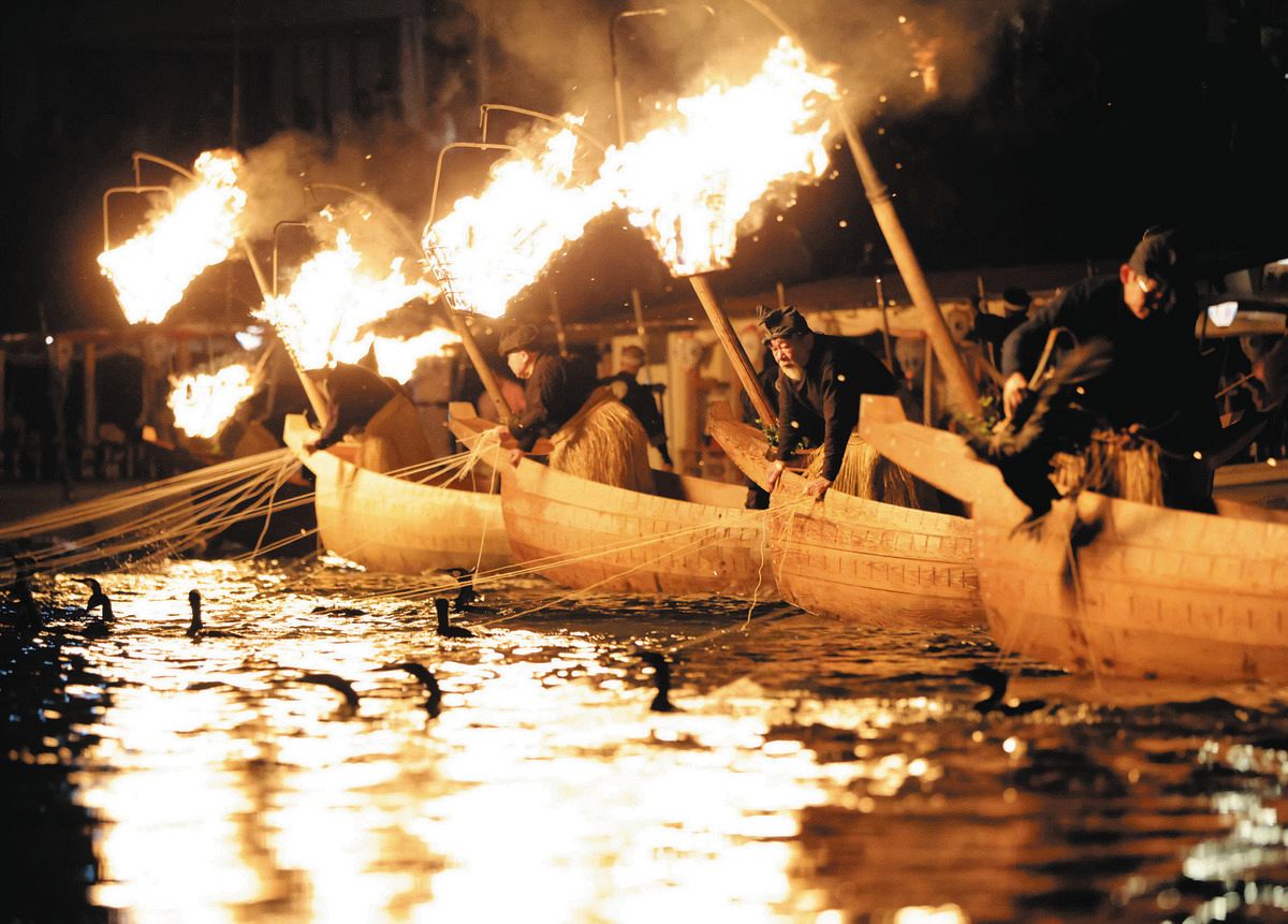 長良川鵜飼で「1日貸切」の新プラン 250万円で30隻丸ごと貸し出し：中