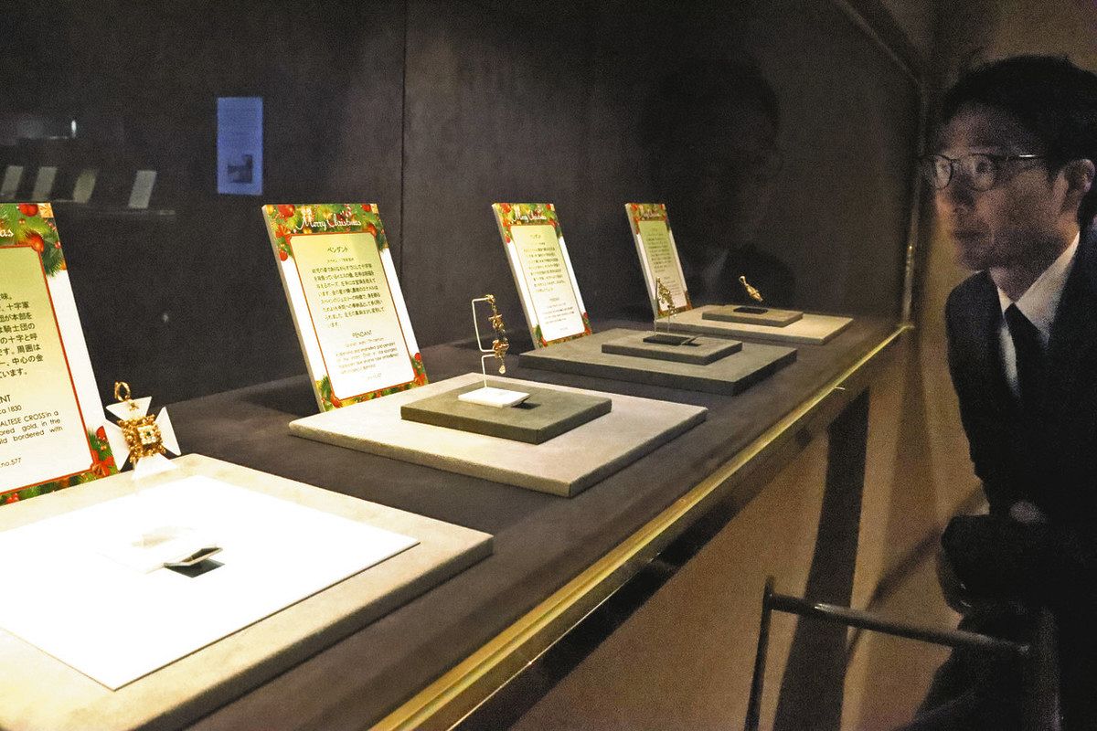 真珠と宝石、不変の輝き ミキモト真珠島博物館でXマス展示：中日新聞Web