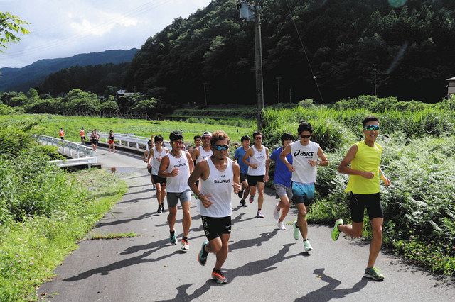 売木村でランナーの夏合宿が本格化 高地に８つのマラソンコース 中日新聞web