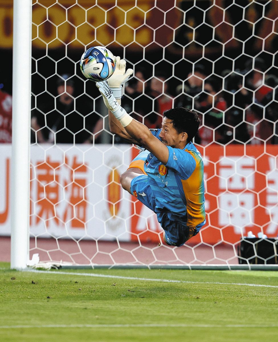 名古屋グランパス】PK戦勝利の裏にGK陣の連係プレー シュミットが